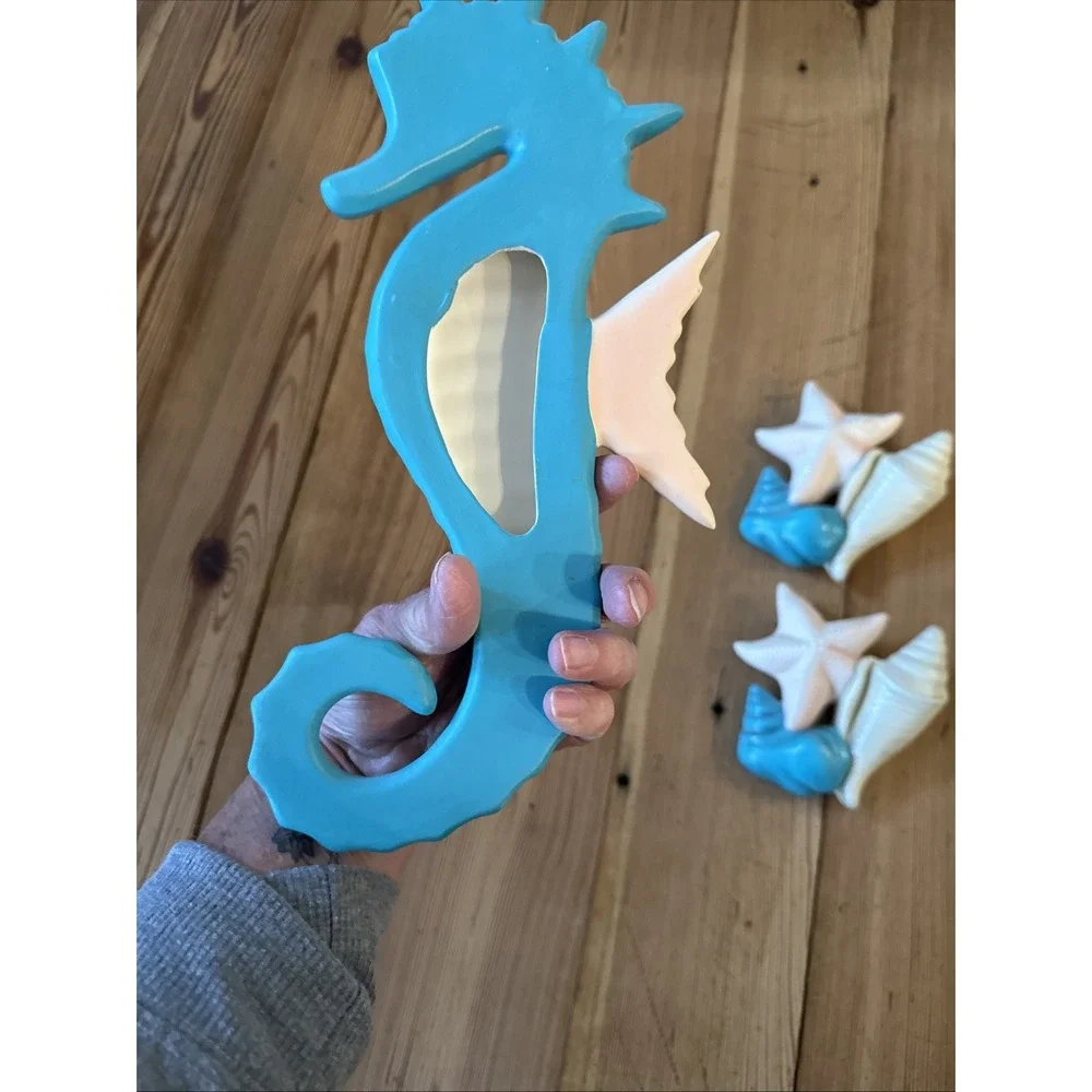 Vtg Hand painted Ceramic Seahorse Wall Hanger Nautical 2 Shell Wall Pockets Set